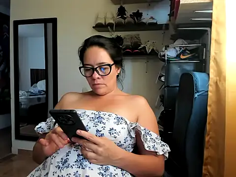 caroline 47 online show from 24, 3, 2026