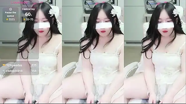 kimhyeona2005 online show from 5, 2, 2026