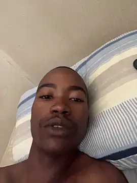 Snapshot of Boytoy_BigD chatting on 15, 12, 2025 Boytoy BigD online show from 15, 12, 2025