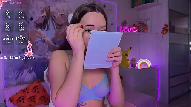 CheekySashaCharm online show from 2, 12, 2025