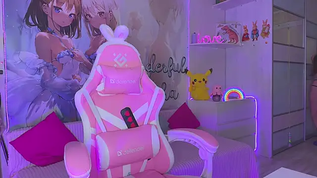CheekySashaCharm online show from 19, 6, 2026