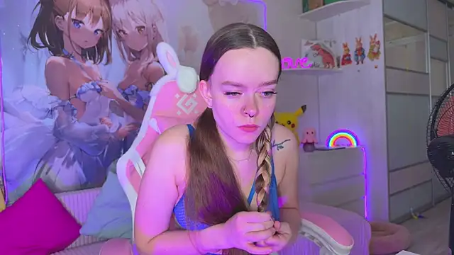 CheekySashaCharm online show from 5, 7, 2026