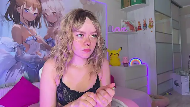 CheekySashaCharm online show from 7, 7, 2026