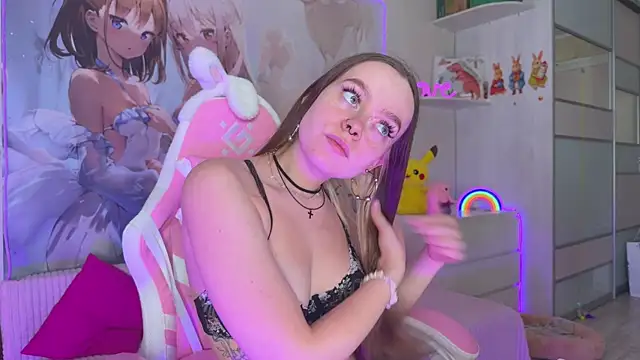 CheekySashaCharm online show from 10, 7, 2026