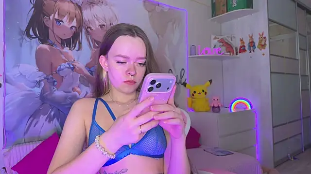 CheekySashaCharm online show from 17, 7, 2026