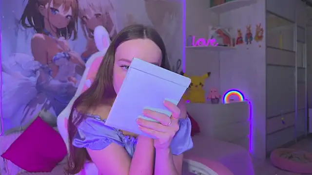 CheekySashaCharm online show from 24, 7, 2026