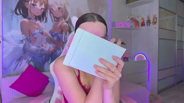 CheekySashaCharm online show from 4, 8, 2026
