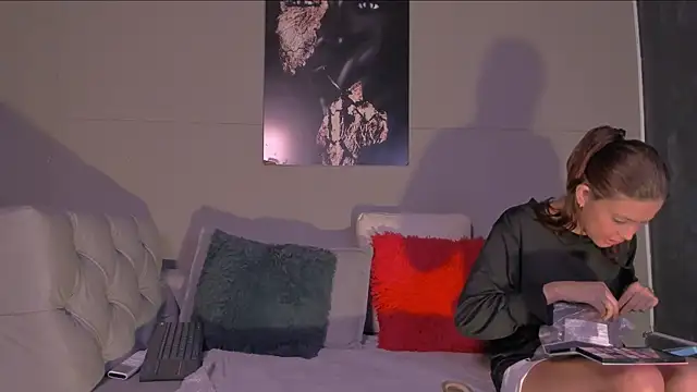 nicolvibes 212 online show from 21, 6, 2026