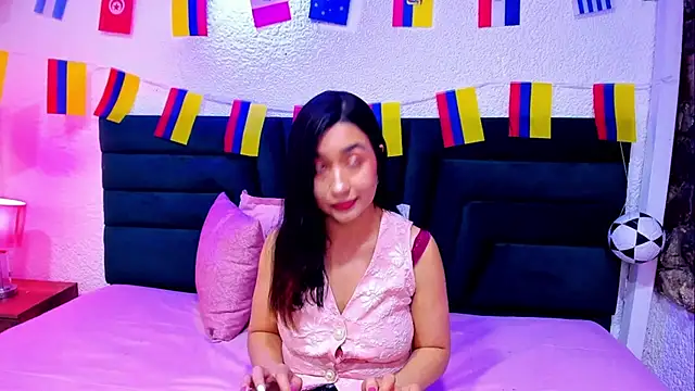 VictoriaRouge  online show from 24, 6, 2026
