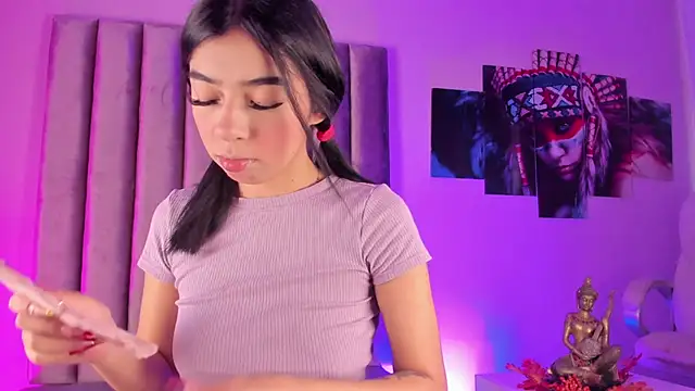 GabrielaSuarez  online show from 5, 5, 2026