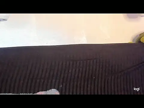 Snapshot of aprille15 chatting on 22, 2, 2026 aprille15 online show from 22, 2, 2026