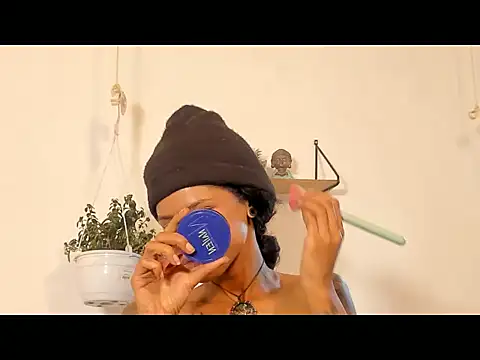 Snapshot of aprille15 chatting on 2, 3, 2026 aprille15 online show from 2, 3, 2026