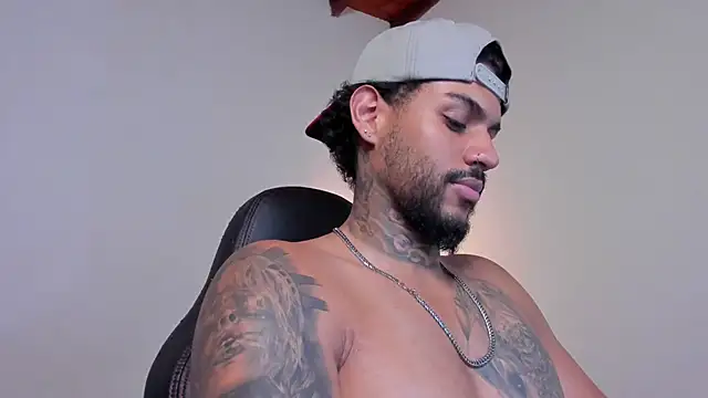 LuigiVitale 1 online show from 19, 2, 2026