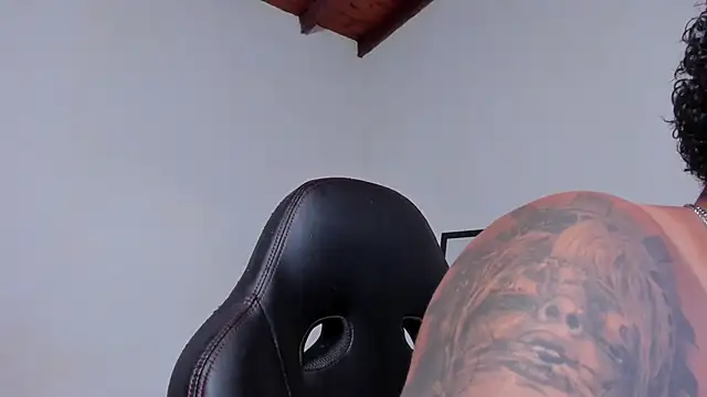 LuigiVitale 1 online show from 20, 3, 2026