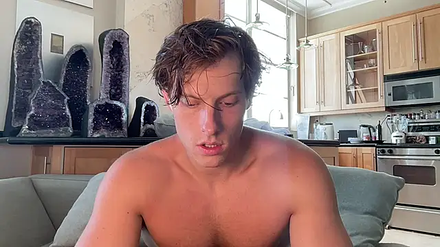 alex islivee online show from 7, 8, 2026