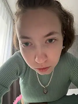 Snapshot of Holy_Poly chatting on 27, 11, 2025 Holy Poly online show from 27, 11, 2025