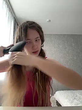 Snapshot of Holy_Poly chatting on 22, 12, 2025 Holy Poly online show from 22, 12, 2025