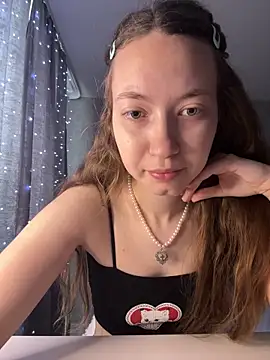 Snapshot of Holy_Poly chatting on 2, 2, 2026 Holy Poly online show from 2, 2, 2026