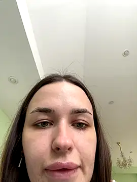 Snapshot of EmmyyMoore chatting on 17, 11, 2025 EmmyyMoore online show from 17, 11, 2025