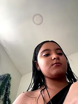 Snapshot of violeta_santanna chatting on 14, 12, 2025 violeta santanna online show from 14, 12, 2025