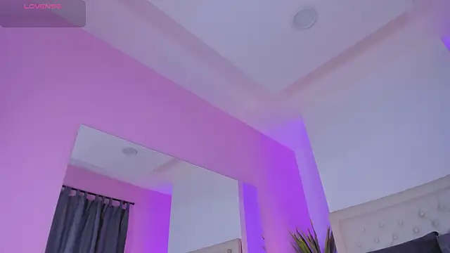 Snapshot of violeta_santanna chatting on 20, 2, 2026 violeta santanna online show from 20, 2, 2026