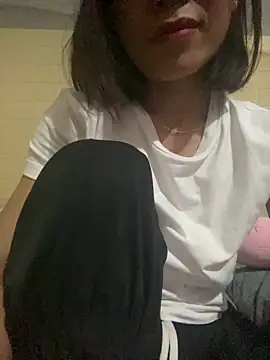 Trangbabylove online show from 14, 6, 2026
