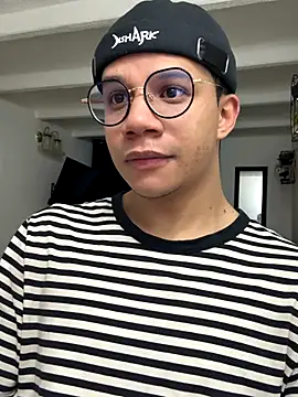 Snapshot of MarcoKostov chatting on 16, 11, 2025 MarcoKostov online show from 16, 11, 2025