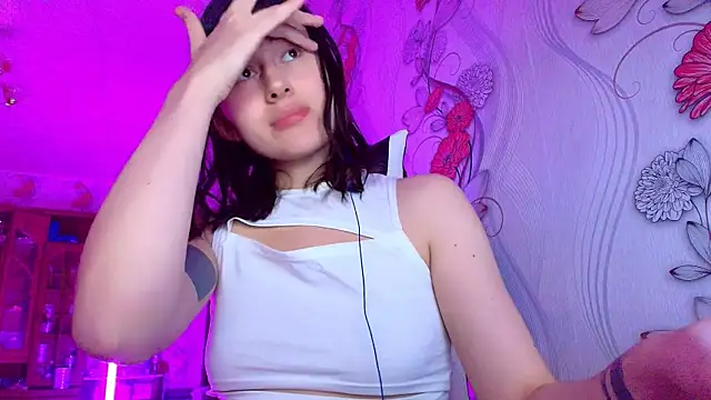 Snapshot of KristinaScott chatting on 14, 1, 2026 KristinaScott online show from 14, 1, 2026