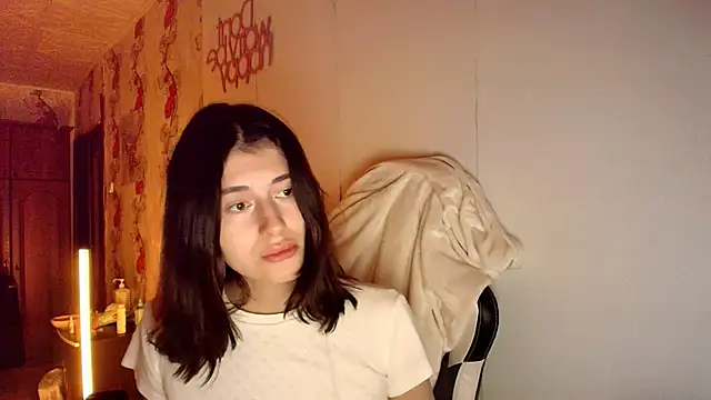 Snapshot of KristinaScott chatting on 3, 2, 2026 KristinaScott online show from 3, 2, 2026