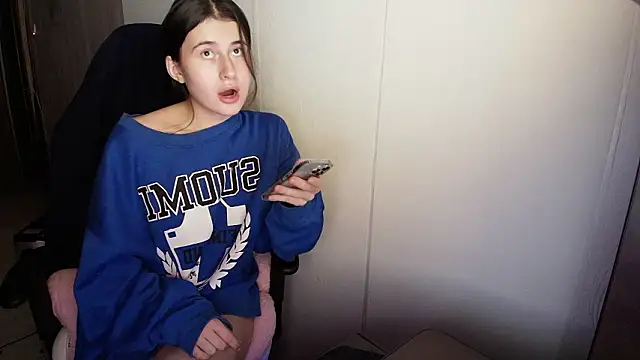 Snapshot of KristinaScott chatting on 16, 2, 2026 KristinaScott online show from 16, 2, 2026