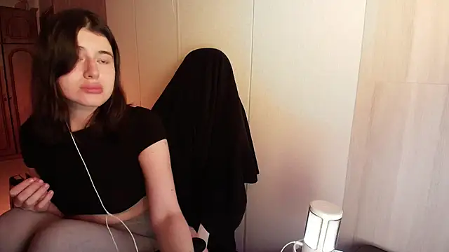 Snapshot of KristinaScott chatting on 23, 2, 2026 KristinaScott online show from 23, 2, 2026