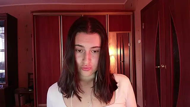 Snapshot of KristinaScott chatting on 27, 3, 2026 KristinaScott online show from 27, 3, 2026