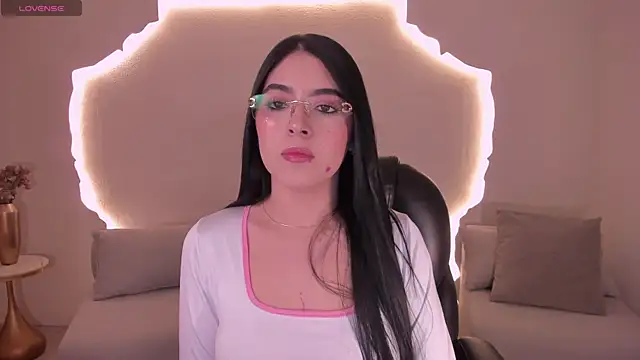 HaileyRoss  online show from 11, 7, 2026
