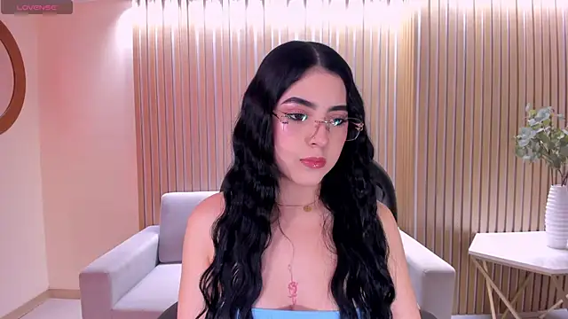HaileyRoss  online show from 26, 7, 2026
