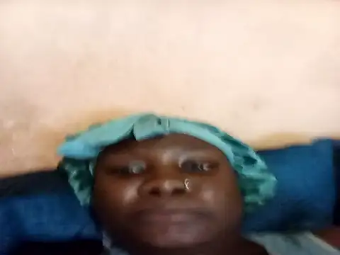 Snapshot of Kitty086 chatting on 15, 11, 2025 Kitty086 online show from 15, 11, 2025