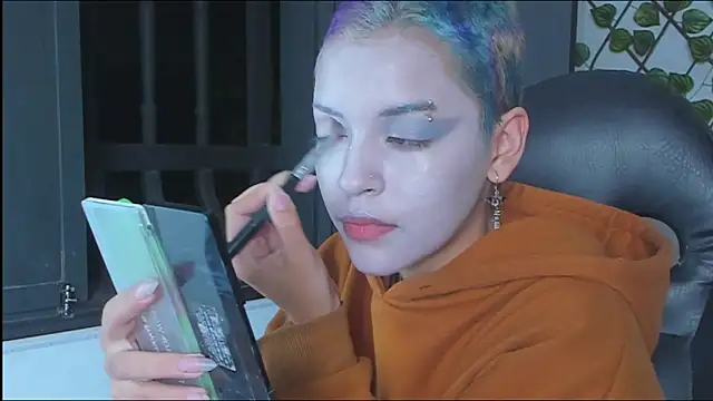 Anny Kiitty online show from 24, 11, 2025