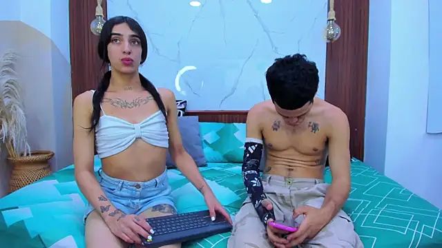 Loversinfire2 online show from 25, 7, 2026