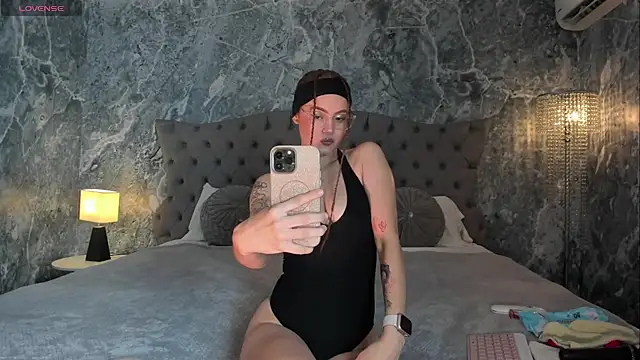 Ada Turner online show from 23, 7, 2026