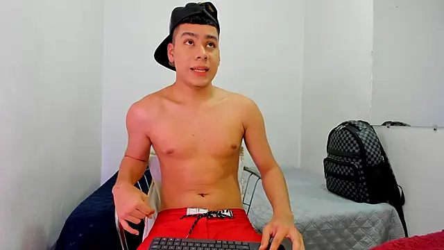 Lucastorrez01 online show from 11, 6, 2026