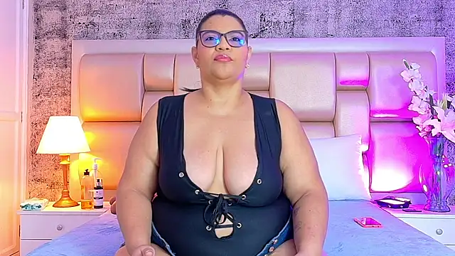 SelennaCooper online show from 1, 5, 2026