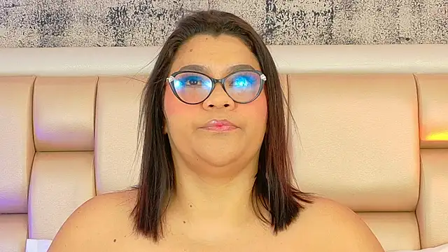 SelennaCooper online show from 5, 8, 2026