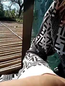 Snapshot of mon1-day chatting on 27, 11, 2025 mon1-day online show from 27, 11, 2025