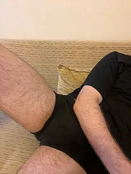 Snapshot of ushebdhickx chatting on 7, 3, 2026 ushebdhickx online show from 7, 3, 2026