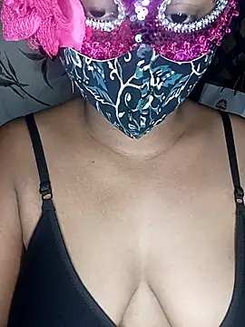 Snapshot of arpitaroy0 chatting on 18, 11, 2025 arpitaroy0 online show from 18, 11, 2025