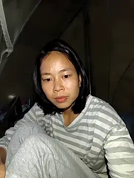 Snapshot of Cat-meow chatting on 24, 11, 2025 Cat-meow online show from 24, 11, 2025