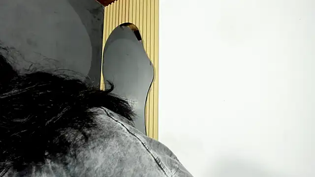 Snapshot of Angel-umbra chatting on 16, 12, 2025 Angel-umbra online show from 16, 12, 2025