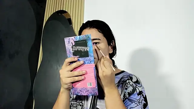 Snapshot of Angel-umbra chatting on 17, 12, 2025 Angel-umbra online show from 17, 12, 2025