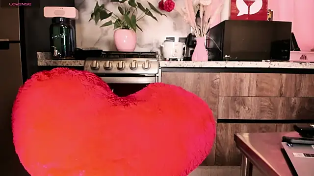 latinbitch online show from 18, 7, 2026