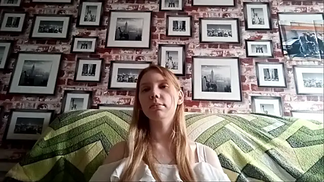 EvieBaggette online show from 9, 8, 2026