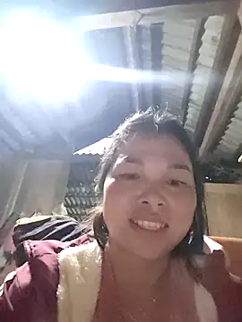 Snapshot of Cover-baa chatting on 17, 11, 2025 Cover-baa online show from 17, 11, 2025